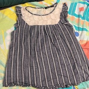 Doe and Rae cute sleeveless top